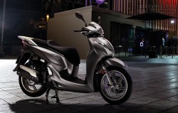 Honda SH300i 2016 kéo dài trục cơ sở