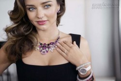 Miranda Kerr quyến rũ đầy mê hoặc
