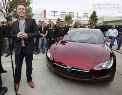 Xe điện Tesla Model 3 sẽ chào hàng với giá 35.000 USD