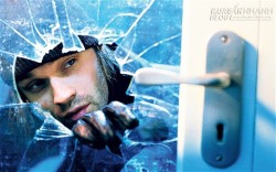 Mổ xẻ tâm lý của một tên trộm khi đang lén lút hành sự