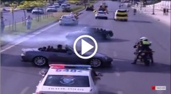 Ô tô drift trêu canh sát giao thông cực chất