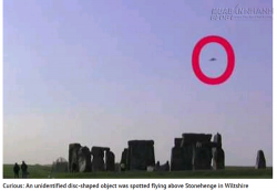 UFO xuất hiện tại di tích Stonehenge ở Anh?