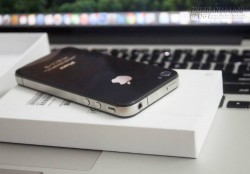 IPhone giá vài triệu đồng tràn ngập thị trường