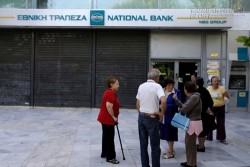 Hy Lạp tiếp tục đóng cửa ngân hàng