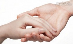 Giải mã vị trí những nốt ruồi may mắn trên bàn tay