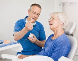 Hướng dẫn chăm sóc răng miệng cho người cao tuổi