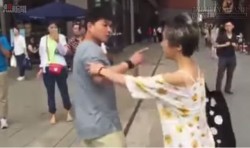 Cặp đôi đánh nhau ngay lần gặp đầu tiên vì đối phương không giống ảnh trên mạng
