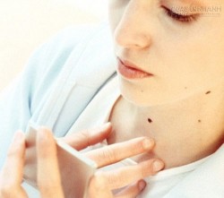 Nốt ruồi ở cổ, điềm báo may hay rủi