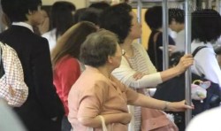 Vì sao người Nhật không nhường ghế cho người già?