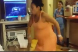 Bà bầu nhảy nhót trong phòng hộ sinh để vượt qua cơn đau gây sốt cộng đồng mạng