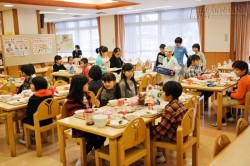 Gia vị và bài học từ bữa ăn của con