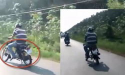 Được phong thánh vì chạy xe máy lệch 2 bánh làm quái xế tái mặt