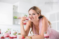 3 thói quen nên có, 3 thứ nên ăn trong buổi sáng giúp phụ nữ trẻ lâu