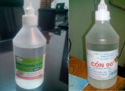 Nhầm chai nước muối sinh lý, mẹ nhỏ cồn 90 độ vào mũi con