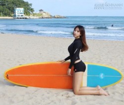 Khó rời mắt trước cô nàng hông quả táo quyến rũ nhất xứ Hàn