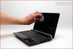 10 thói quen xấu khiến laptop của bạn chết yểu