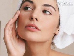10 thói quen tốt cho da bạn sẽ hối hận nếu không làm từ tuổi 20