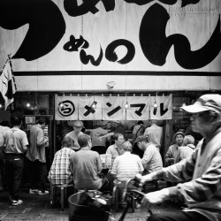 Câu chuyện bát mì 150đ