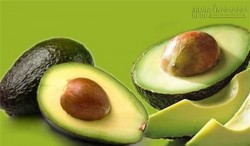70% chất dinh dưỡng của bơ nằm trong…hạt