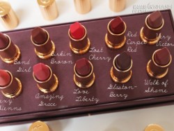 Sau Louboutin, chị em lại điên đảo vì son môi Charlotte Tilbury