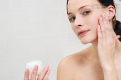 Bạn đã biết công dụng làm đẹp kỳ diệu của sáp nẻ?