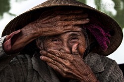 Cụ già Việt Nam được cả thế giới biết đến qua một bức ảnh