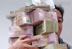 Choáng với người phụ nữ trở thành siêu đại gia nhờ trúng vé số trị giá hàng trăm tỉ