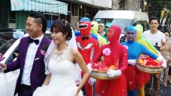 Đám cưới siêu nhân gây sốc ở Sài Gòn