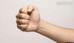 Tự khám sức khỏe: Nắm chặt tay trong vòng 30 giây!