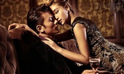 Âm mưu 5 năm có nguy cơ bị lộ tẩy khi tình một đêm đến nhà đòi con