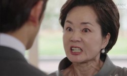 Mẹ chồng kiên quyết không cho chúng tôi động phòng, tôi chỉ muốn chết khi biết lý do