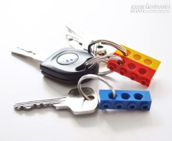 Móc khóa độc đáo từ mảnh ghép LEGO