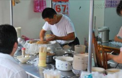 Cuộc sống là tiếng vọng: Câu chuyện của vợ chồng ông chủ hàng cơm