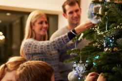 Cảnh báo cây thông Noel có thể trở thành kẻ giết người thầm lặng trong gia đình bạn