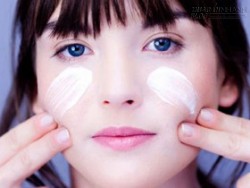 Tự làm kem rửa mặt giá rẻ từ thiên nhiên
