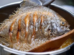 Tuyệt chiêu chiên rán mọi đồ ăn không bị bắn dầu, sát chảo