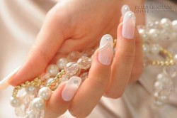 10 mẫu móng tay đẹp ngẩn ngơ dành cho cô dâu trong ngày cưới