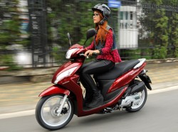 Cách giúp bạn tiết kiệm hàng trăm ngàn tiền xăng khi đi xe máy