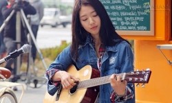 Xin hãy yêu em không chỉ bằng tình yêu mà còn bằng cả cảm thông và tha thứ