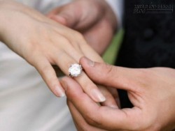 Đoán tính cách nàng qua chiều dài ngón tay đeo nhẫn