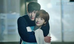 Mới chỉ xa nhà 4 tháng tôi đã không thể nhận ra cô vợ sề của mình trước đó nữa rồi!
