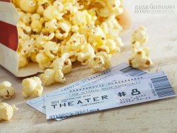 Tại sao bắp rang bơ là món ăn thần thánh khi xem phim?