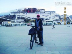 Cụ ông 72 tuổi hai lần được vinh danh trong sách kỷ lục Guinness