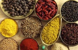 Mẹo giảm cân ngay trong bữa ăn ngày Tết