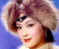 Xem tướng khuôn mặt người có đôi mắt Phượng