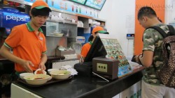 Không ai hiểu những gì người lao động trẻ phải trải qua