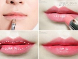 Mọi kiểu dáng môi đều cực cuốn hút nhờ bí quyết tô son đơn giản
