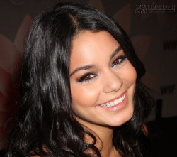 Tướng số cằm chẻ