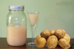 10 lợi ích tuyệt vời khi uống nước ép khoai tây sống