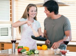 Gặp gỡ 4 chàng trai khóa chặt trái tim bạn gái qua đường… dạ dày